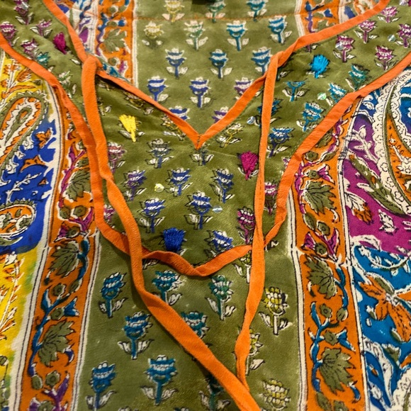 EUC 100% Silk Tolani tunic/beach swim cover cute! - Picture 5 of 6